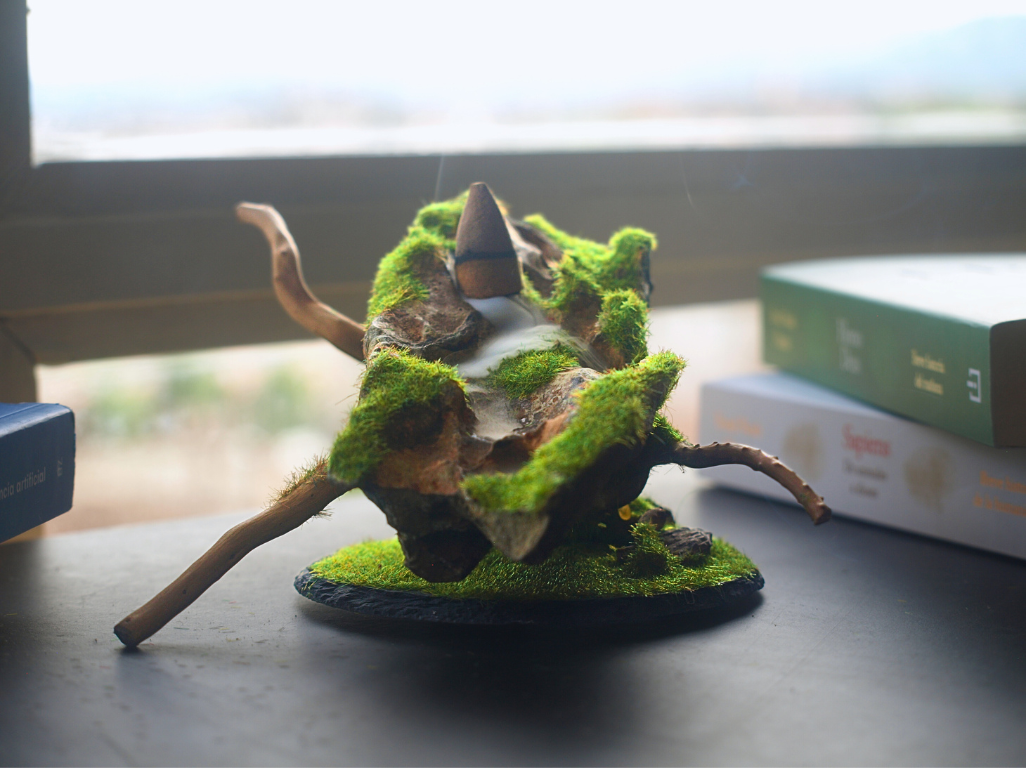 Isla Flotante – Quemador de Incienso Artesanal